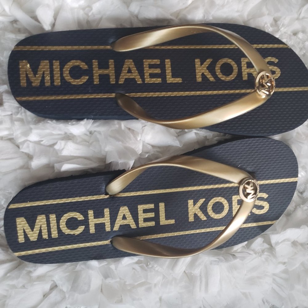 Brand new! Michael Kors Logo  Womens Flip Flops